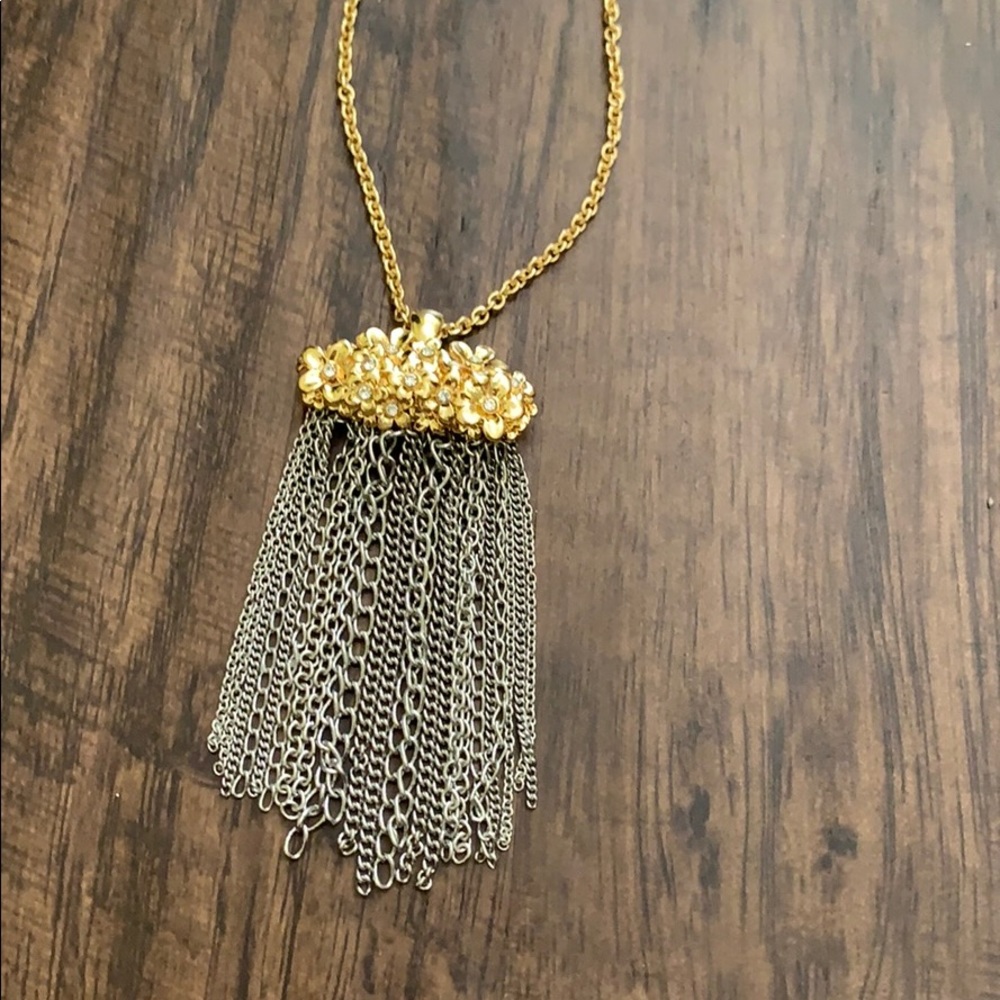 Ann Taylor floral tassel pendant necklace - Picture 5 of 9